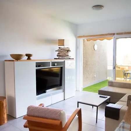 Vistas Al Mar Junto A La Playa 3b *