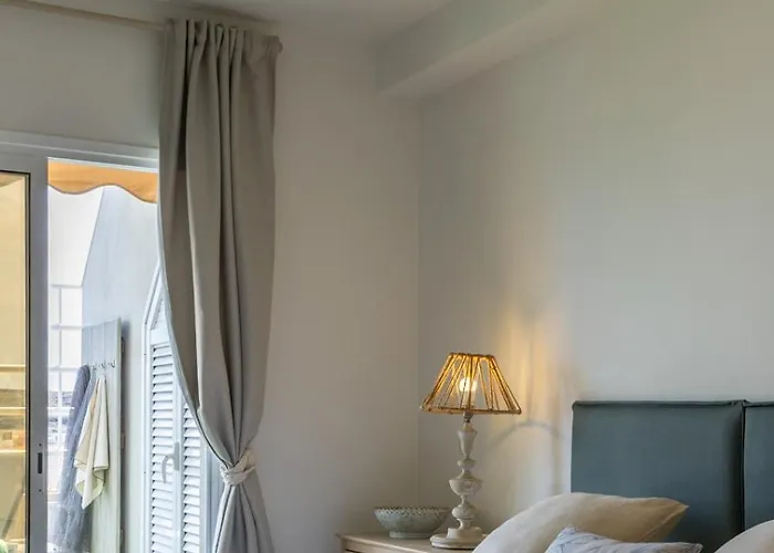 Vistas Al Mar Junto A La Playa 3b *